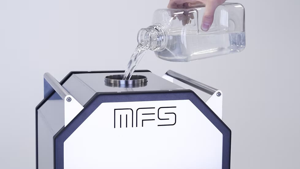 Filling the generator with GMP-compatible fog fluid
